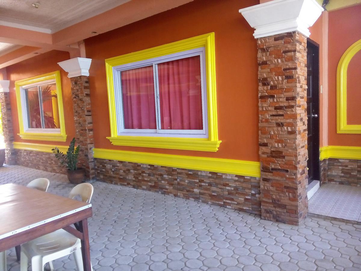 Jun And Carol Beach Cottages Pagudpud Exterior foto